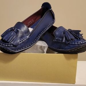 Navy 7.5 flats w/tassels